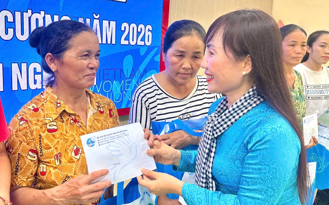 Hội LHPN TPHCM trao sinh kế, tiếp sức người dân vùng biên giới Nghệ An