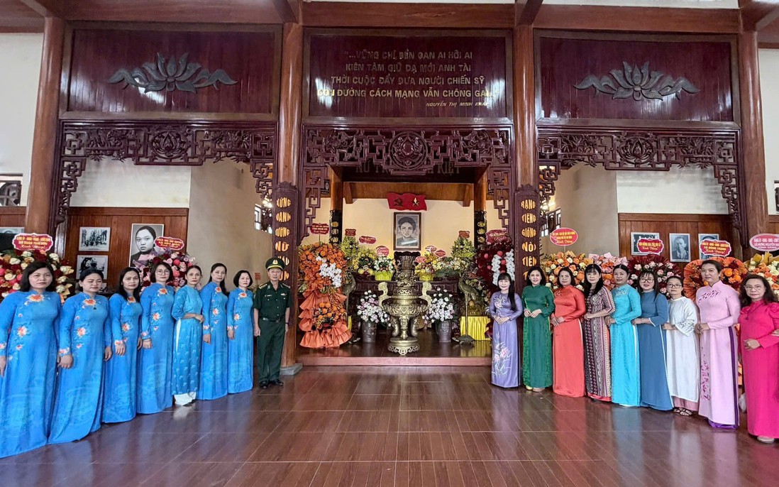 Hội LHPN TPHCM dâng hương tưởng niệm đồng chí Nguyễn Thị Minh Khai - nguyên Bí thư Thành ủy Sài Gòn - Chợ Lớn