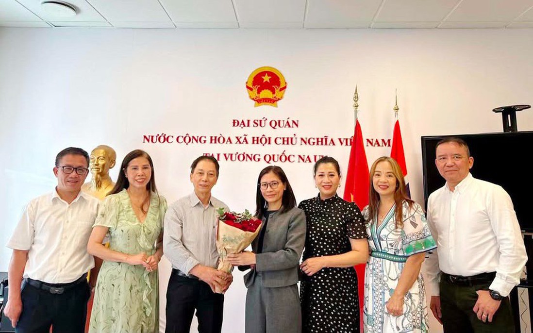 Đại sứ Việt Nam tại Na Uy gặp gỡ cộng đồng người Việt tại Oslo