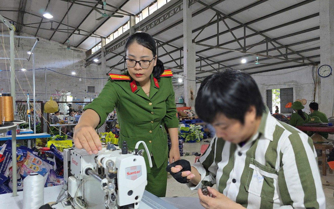 Lấy chân thành cảm hóa những phận người lầm lỡ