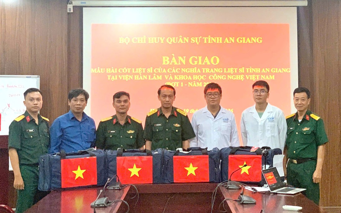 An Giang bàn giao gần 600 mẫu sinh phẩm hài cốt liệt sĩ để giám định ADN