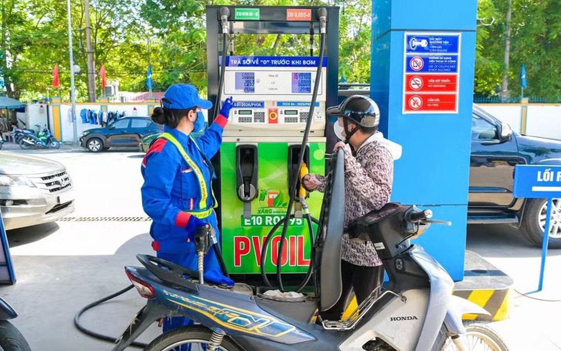 Giá xăng dầu trong nước được điều chỉnh thế nào từ 15 giờ hôm nay?