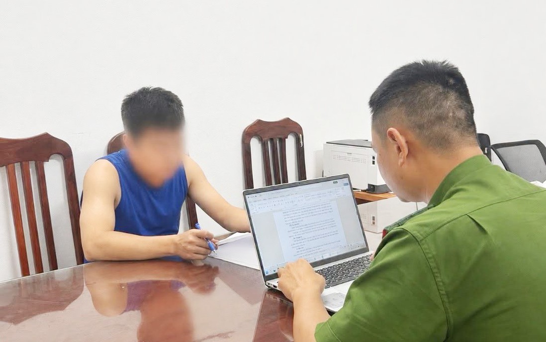 Người đàn ông say rượu liên tục báo tin giả đến Tổng đài 113
