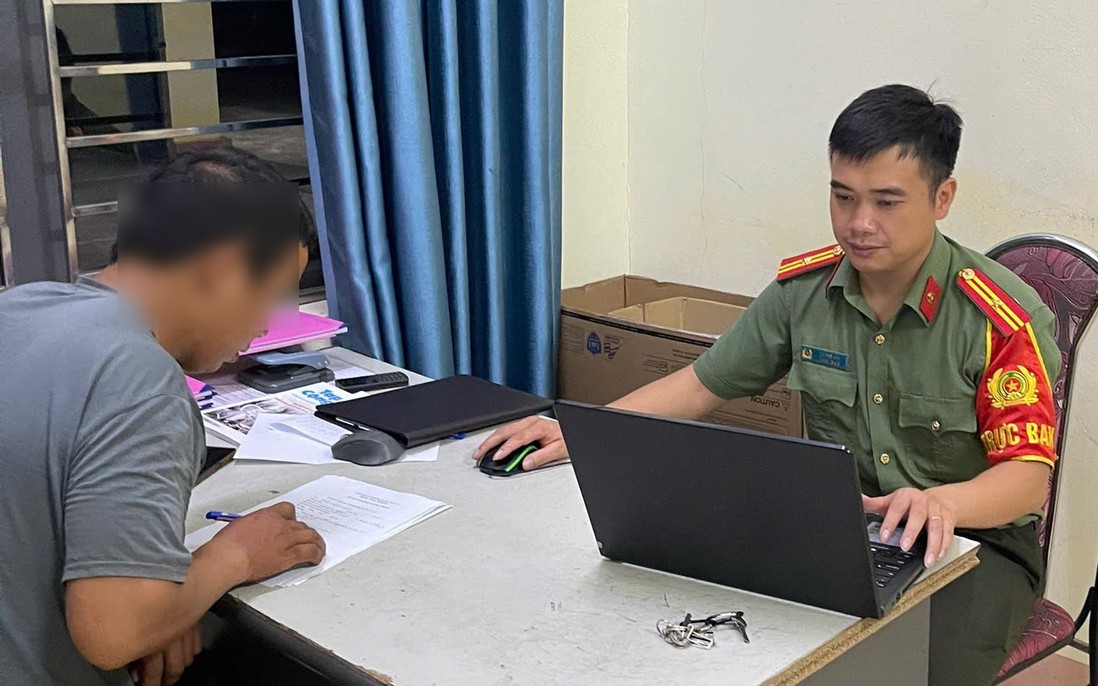 Xử phạt người đàn ông bịa tin “mưa lũ sạt lở lấp hết đường” để câu view