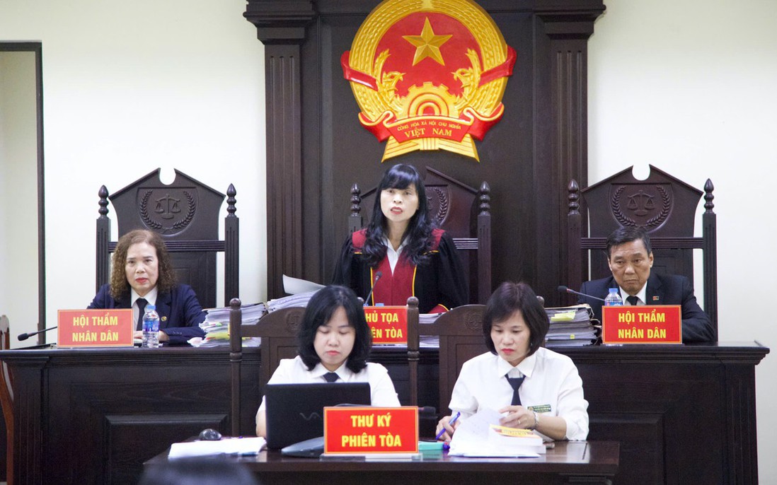 Hoãn phiên phúc thẩm vụ cựu Hiệu trưởng Trường THCS Ba Đình