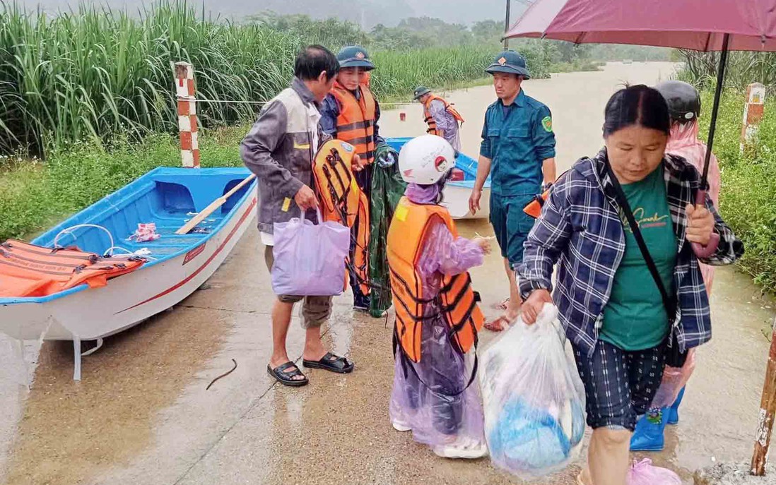 Khi thiên tai đến gần: Phụ nữ và gia đình phải làm gì để tự bảo vệ mình?