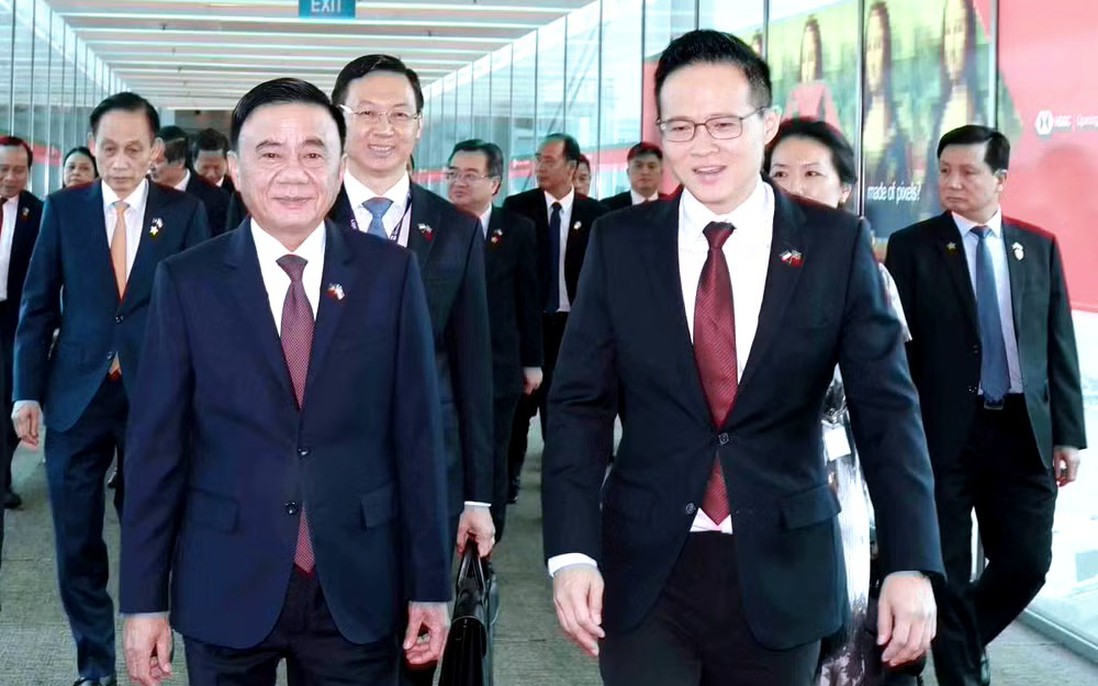 Thường trực Ban Bí thư Trần Cẩm Tú bắt đầu thăm chính thức Singapore