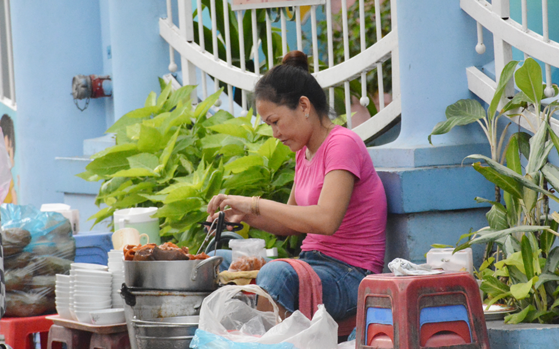 Phụ nữ ở đô thị: Tăng trưởng cao nhưng sinh kế phải bền vững - Bài 2: Nhận diện đúng đối tượng để hỗ trợ