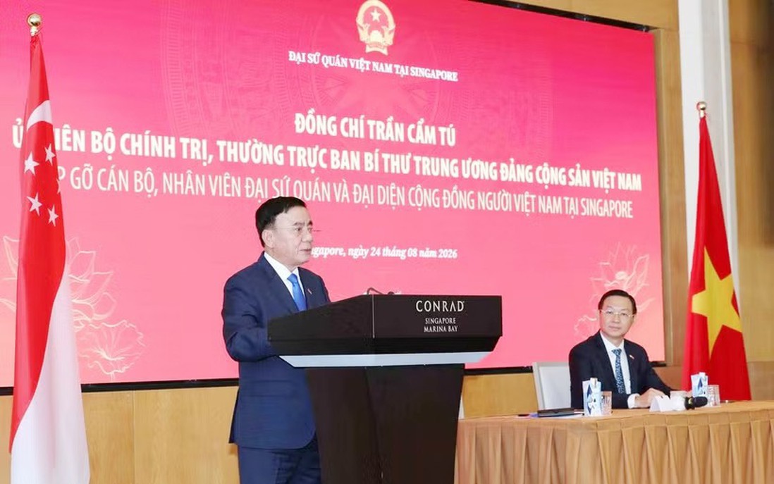 Strengthening the Vietnamese community in Singapore contributes to deepening bilateral relations