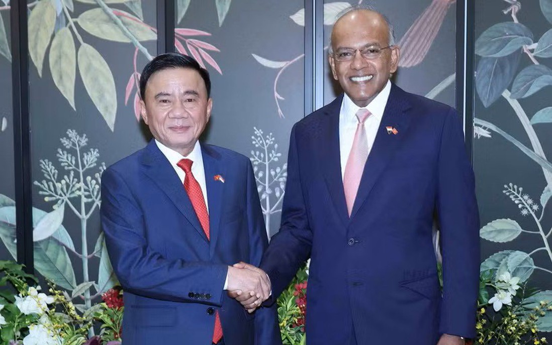 Thường trực Ban Bí thư Trần Cẩm Tú gặp Bộ trưởng Cao cấp Singapore Shanmugam