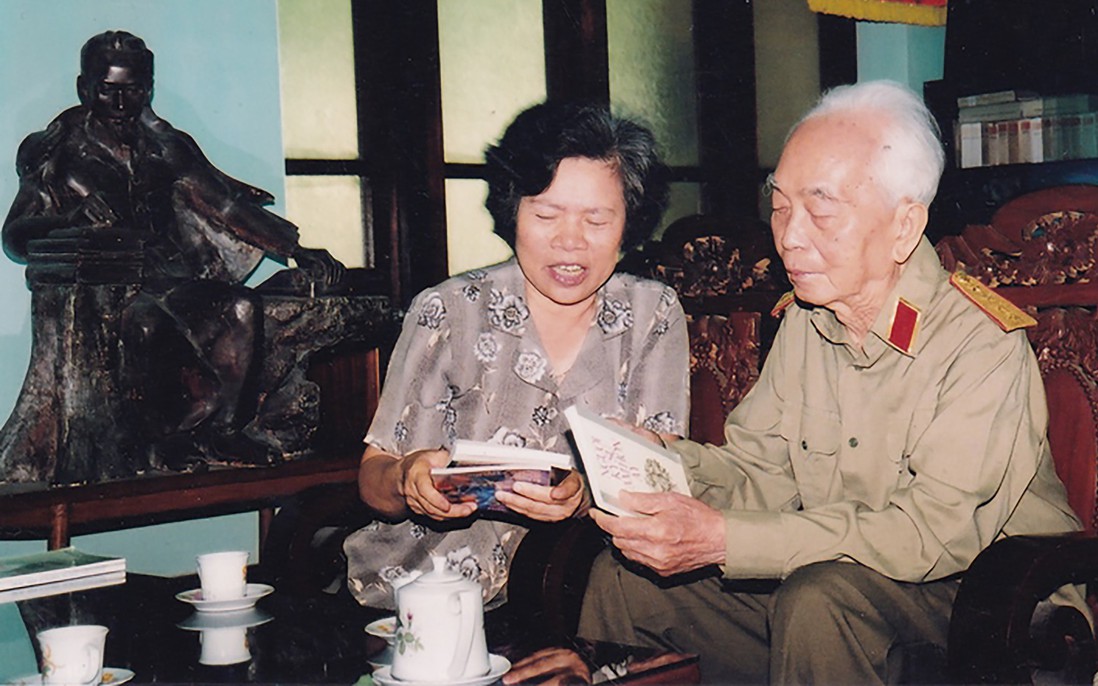 Mỗi lần được gặp Đại tướng Võ Nguyên Giáp, mạch viết lại tuôn trào