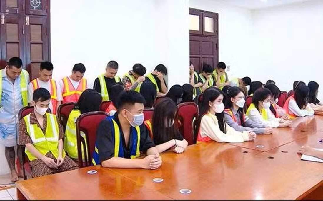 "Nữ quái" cầm đầu đường dây ma túy giao dịch 100 tỷ đồng