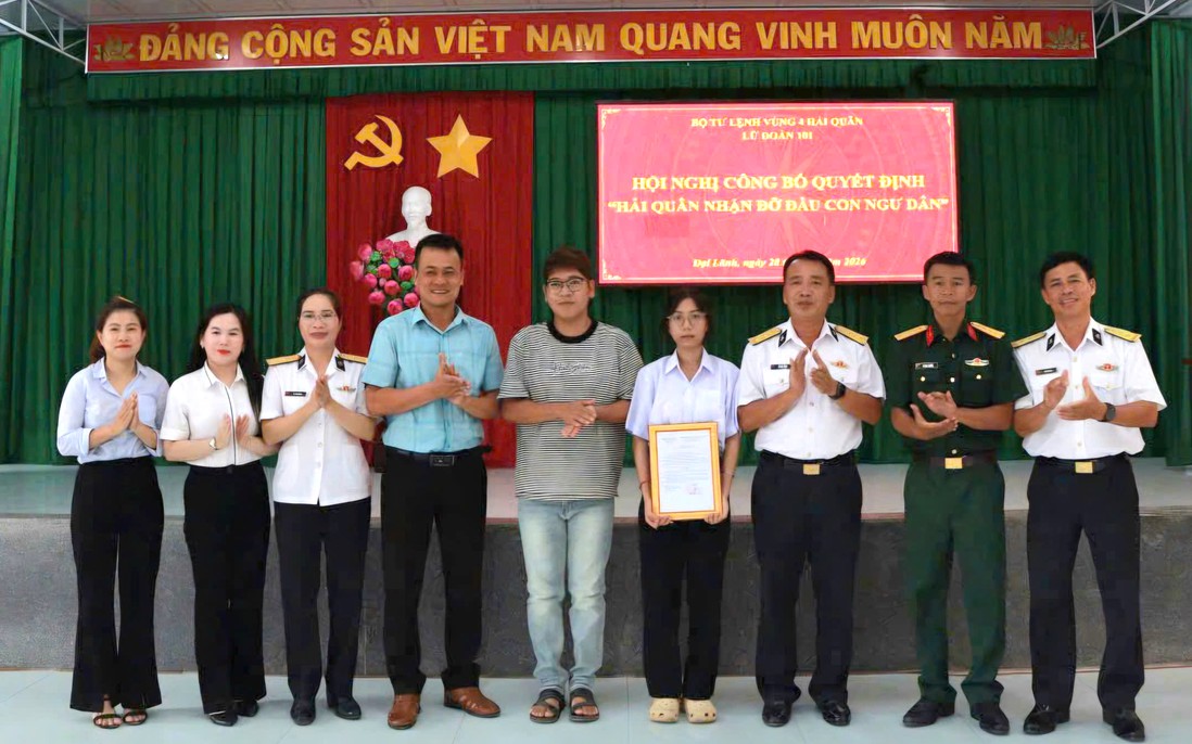 Lữ đoàn 101 Hải quân tiếp sức con ngư dân vượt khó vươn lên