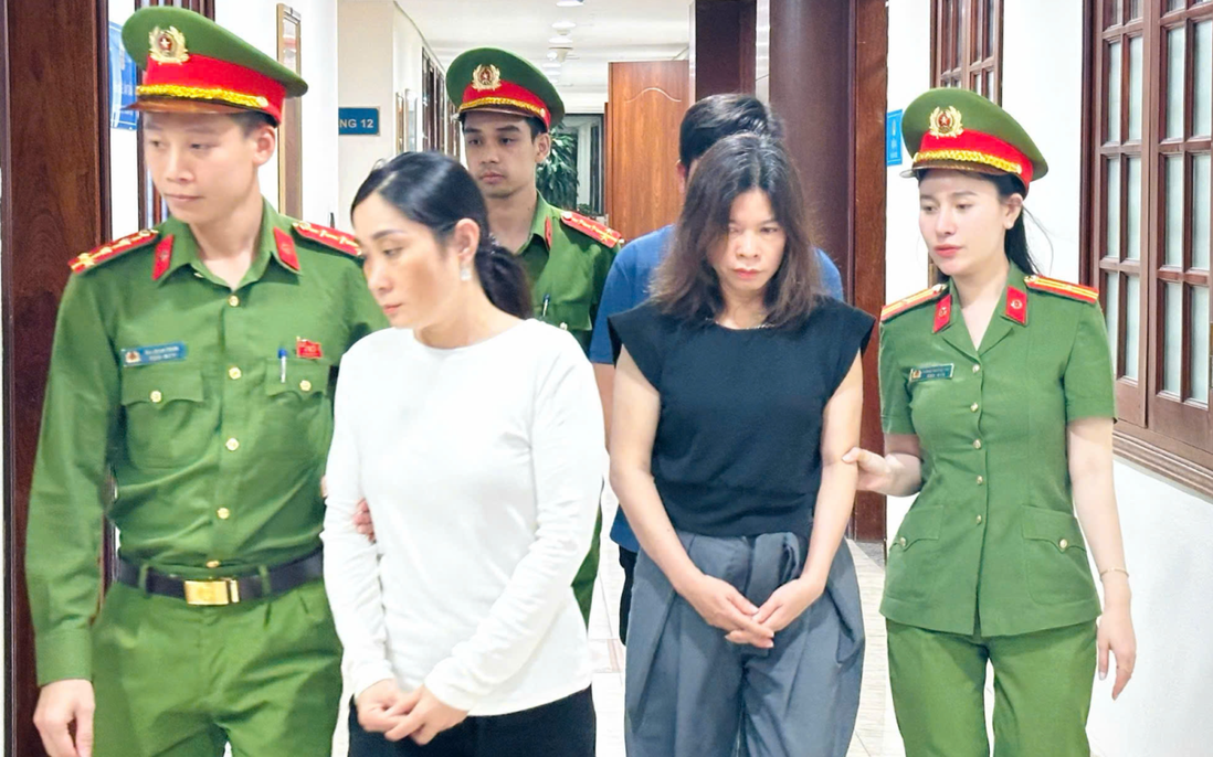 Nghiền tân dược, trộn đông y rồi bán dưới mác “thuốc gia truyền”