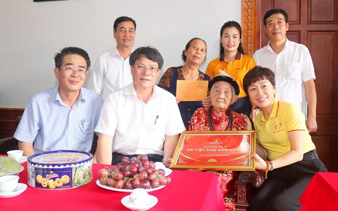 Tặng nhà chung cư, sổ tiết kiệm cho Mẹ Việt Nam Anh hùng ở Hải Phòng: Tri ân thiết thực