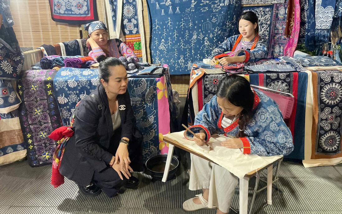 Nữ tiến sĩ góp phần đưa di sản tiếp tục hiện diện trong đời sống