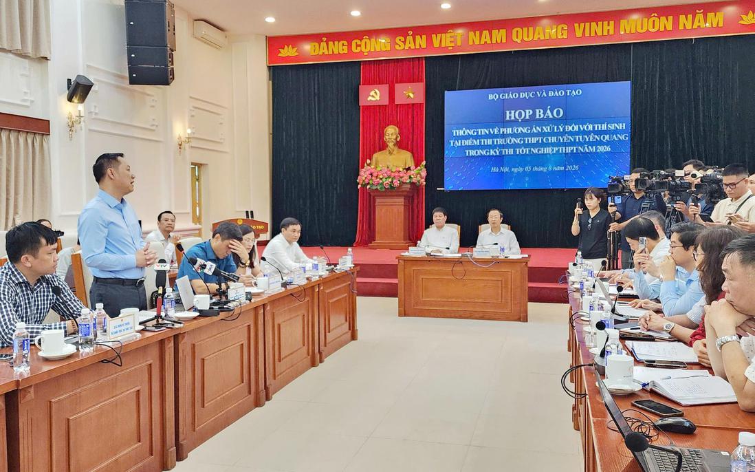 Gian lận thi tốt nghiệp THPT: Tại sao thí sinh Tuyên Quang được thi lại, thí sinh Quảng Trị thì không?