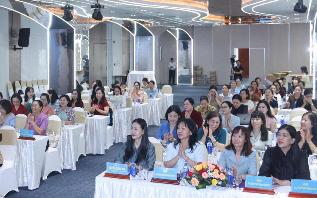 Trang bị kỹ năng làm cha mẹ thích ứng với chuyển đổi số cho cán bộ Hội