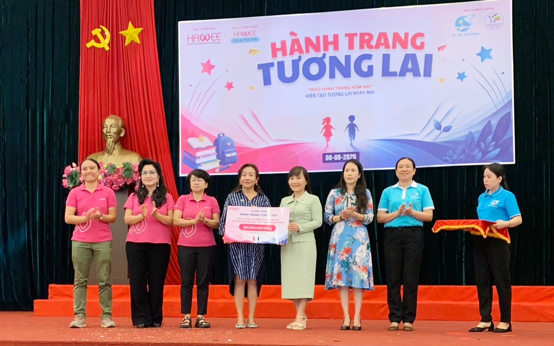 TPHCM: “Hành trang tương lai” tiếp sức cho học sinh khó khăn đến trường