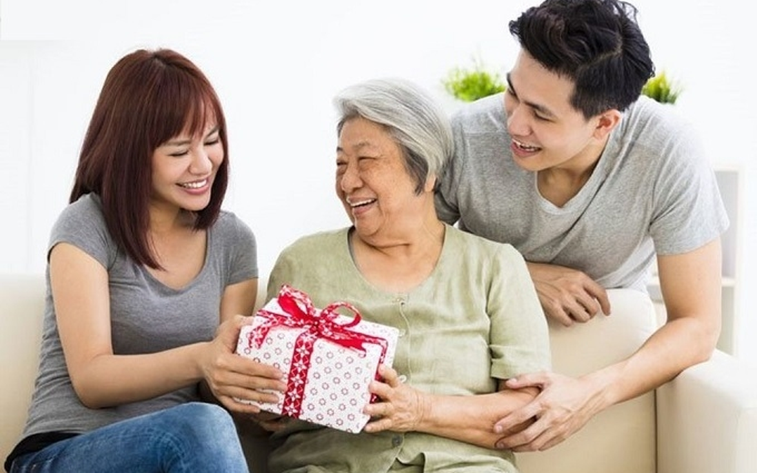Diễn đàn tháng 8: Dùng yêu thương và kiên trì để chồng thành đồng minh báo hiếu bố mẹ vợ