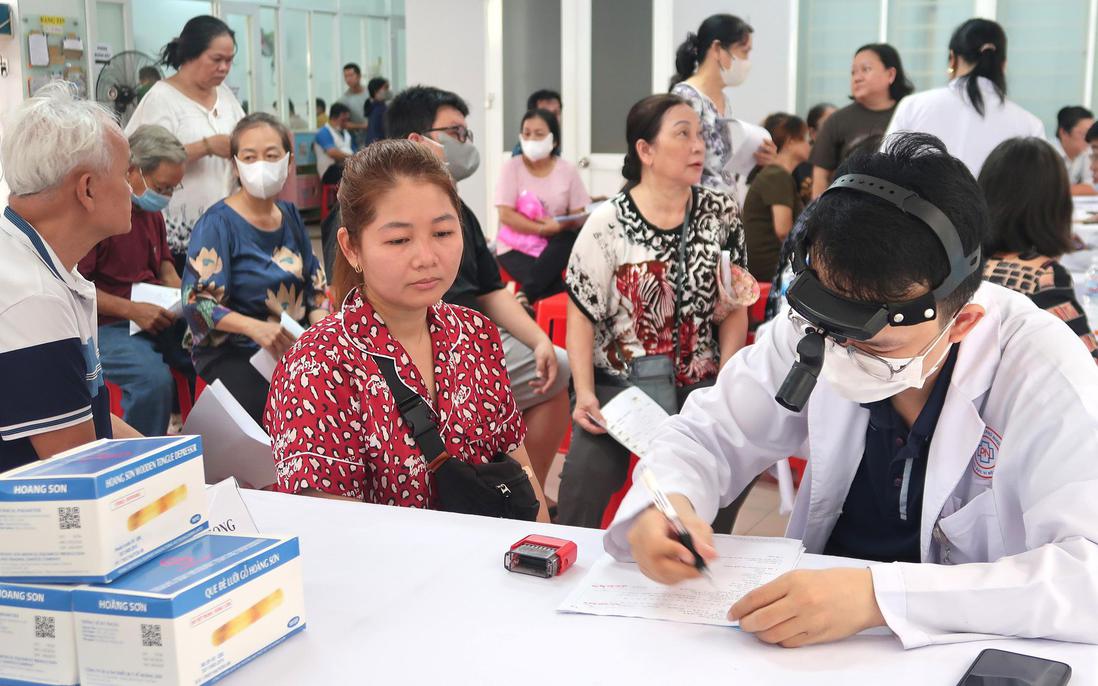 Ngày hội chăm sóc sức khỏe phụ nữ và nhân dân phường Phú Nhuận