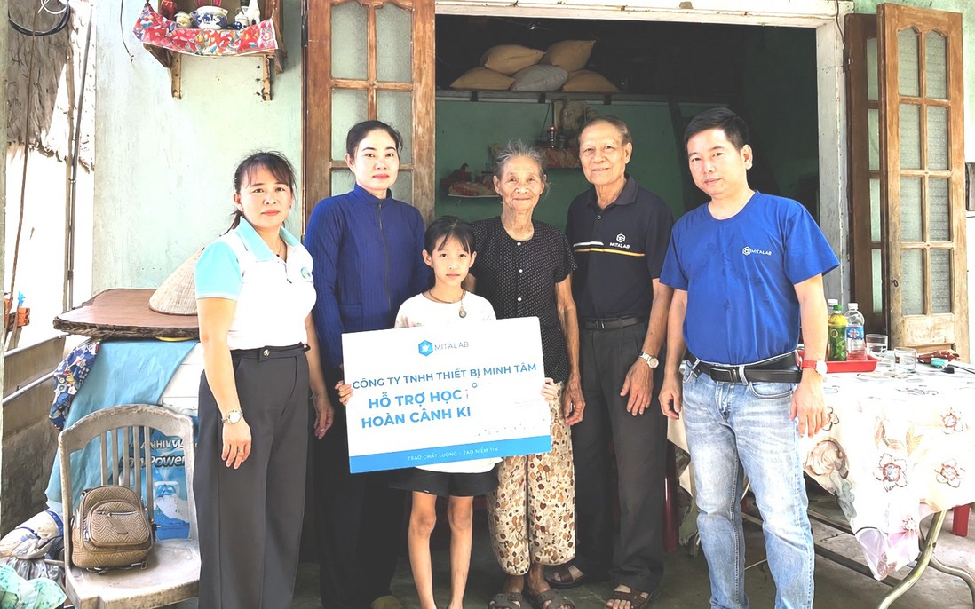 Phụ nữ Đà Nẵng trao hơn 1.800 suất quà tiếp bước đến trường