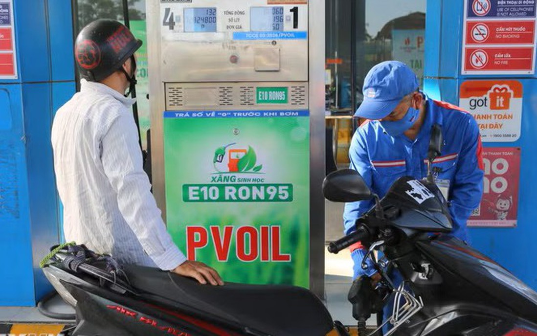 Giá xăng dầu trong nước đồng loạt tăng, xăng E10 có giá mới là 24.239 đồng