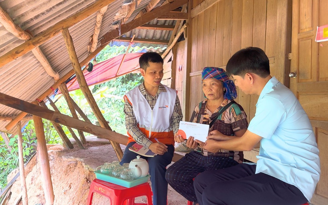 Hỗ trợ khẩn cấp 102 hộ dân bị ảnh hưởng bởi mưa lũ tại Điện Biên