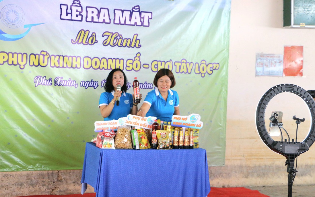 Phụ nữ Huế đồng hành cùng hộ kinh doanh trên môi trường số