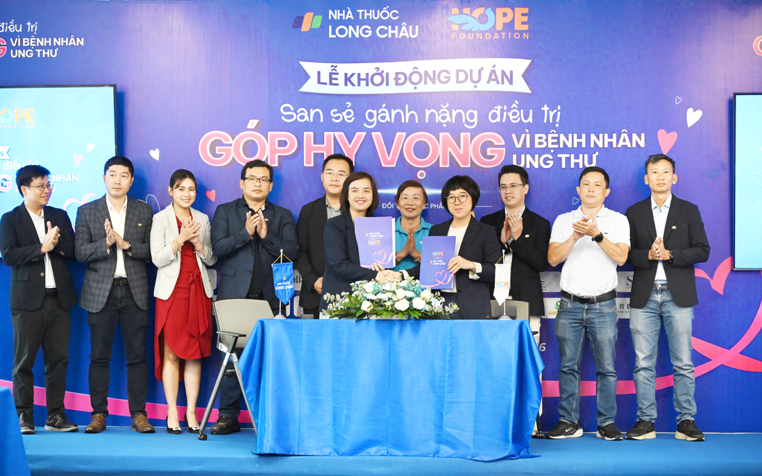 Long Châu cùng Quỹ Hope và các hãng dược chung tay san sẻ một phần gánh nặng điều trị cho bệnh nhân ung thư