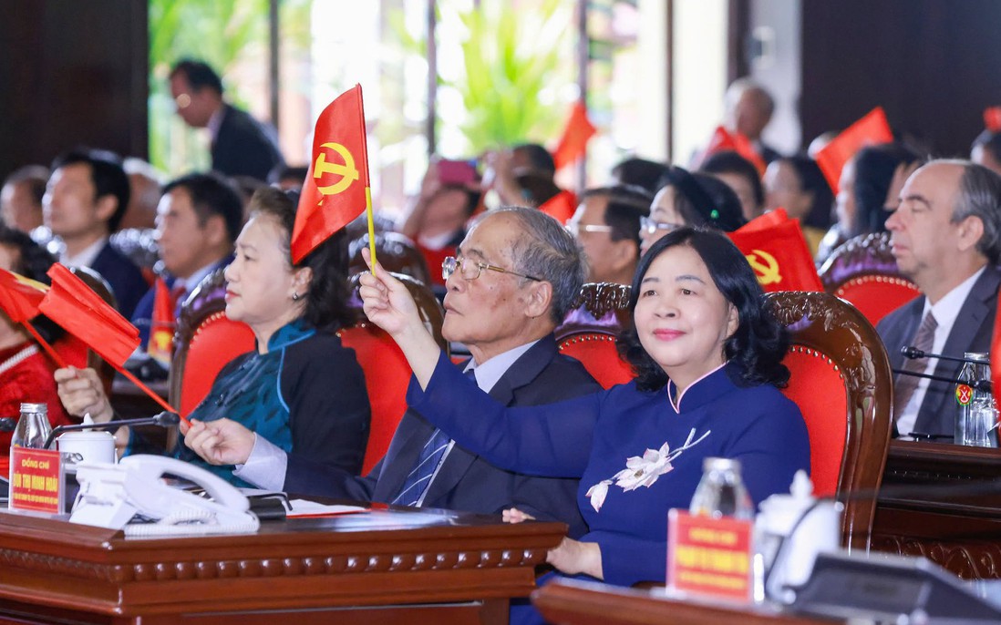 Người cao tuổi Việt Nam tiếp tục làm rạng rỡ "hào khí Diên Hồng", mãi là "điểm tựa non sông"