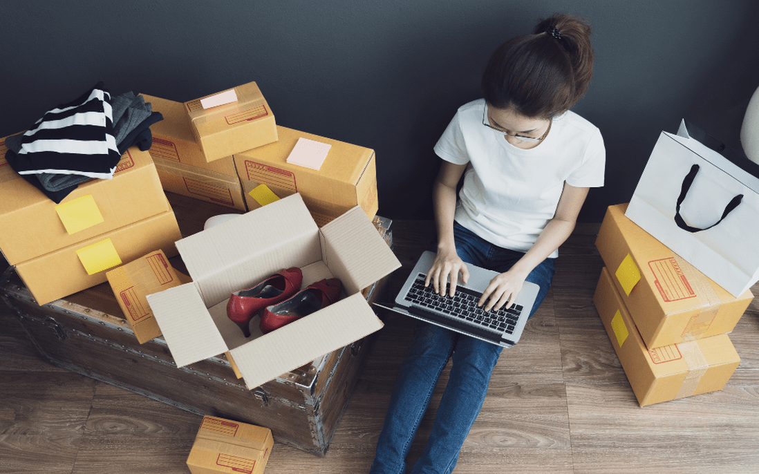 Gánh nặng lớn cho môi trường từ "cơn lốc" mua hàng online