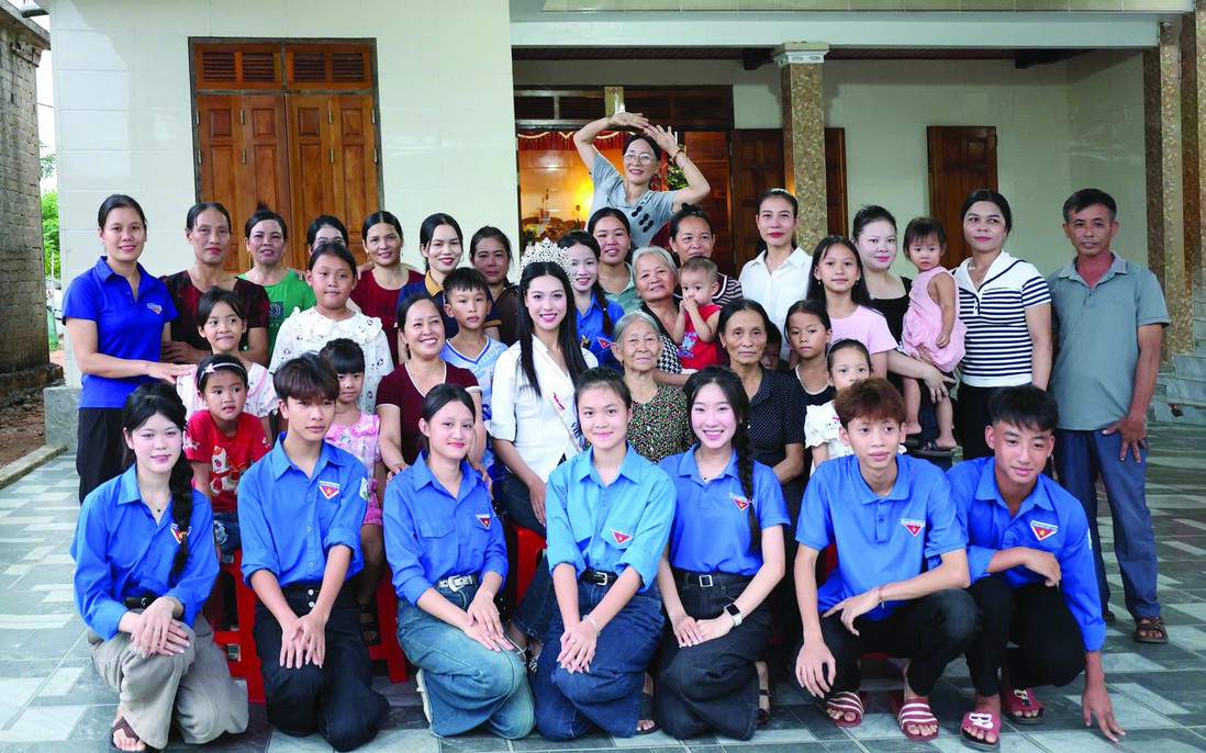 Hoa hậu Trần Thị Thu Huyền: Nỗ lực kết nối người trẻ  
với di sản