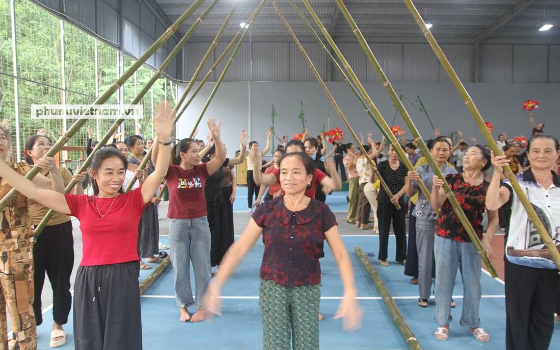 Bảo tồn “vùng lõi”, cộng đồng giữ vai trò chủ thể khi đưa lễ hội vào du lịch