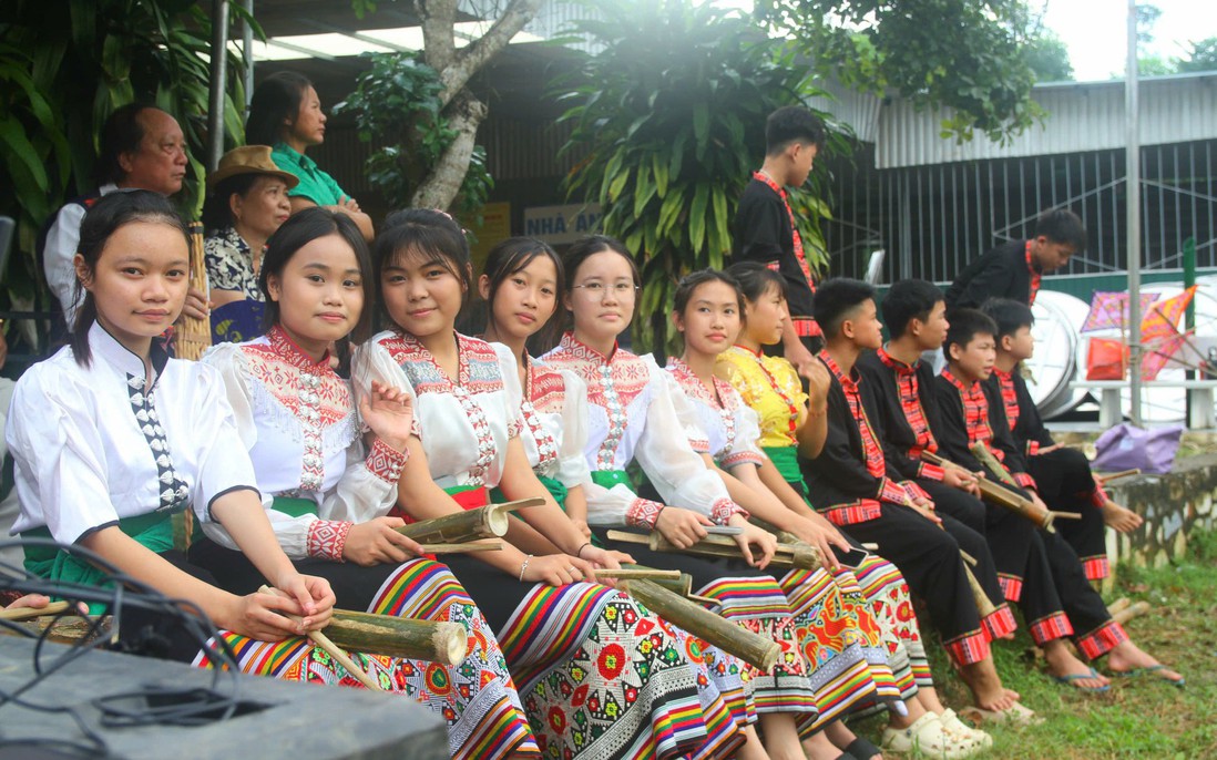 Những “nghệ sĩ nhí” lan tỏa tình yêu văn hóa cội nguồn 