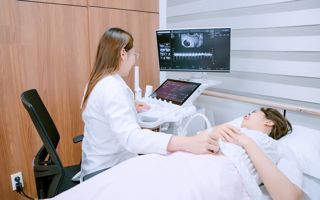 Người trẻ kết hôn muộn, chuyện sinh con tính thế nào?
