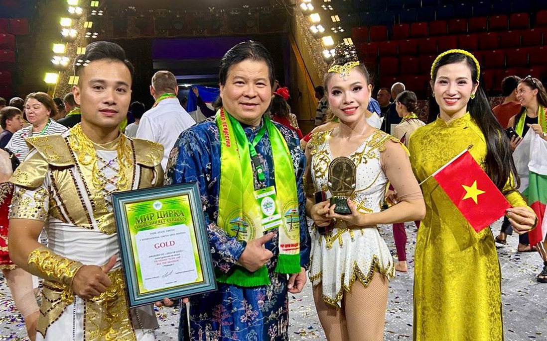 Xiếc Việt Nam giành giải Vàng tại Tajikistan