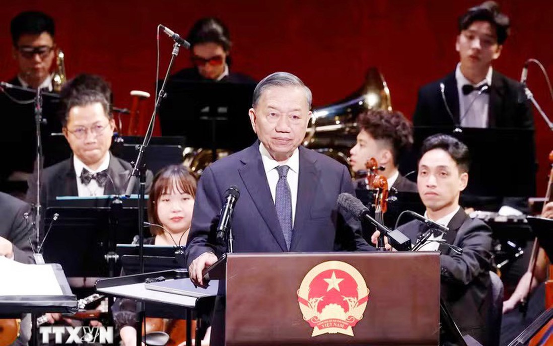 General Secretary and President To Lam met with the Vietnamese community in US