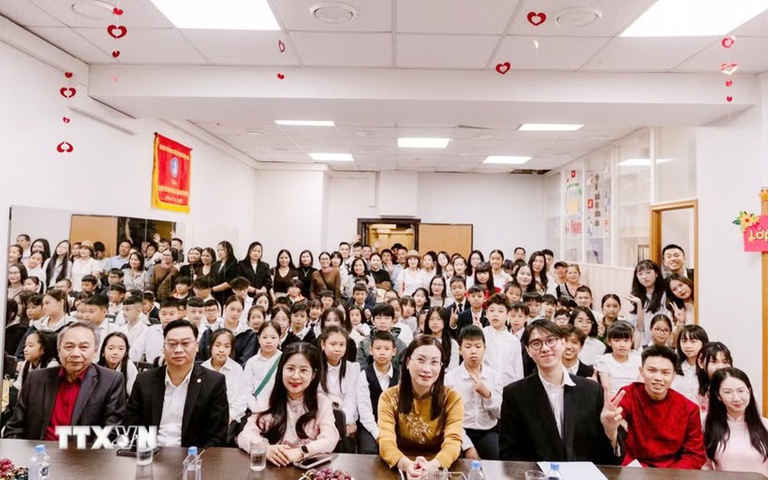 Gìn giữ tiếng mẹ đẻ, nuôi dưỡng bản sắc Việt nơi xứ tuyết