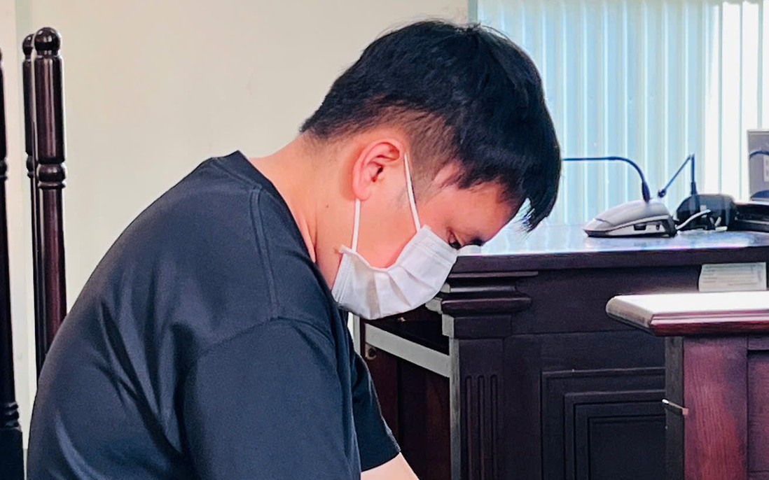Mẹ của nạn nhân vào bệnh viện, hoãn phiên xử tài xế gây tai nạn tại Vĩnh Long