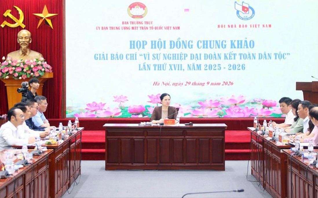 Phó Chủ tịch - Tổng Thư ký Hà Thị Nga chủ trì Hội đồng Chung khảo Giải báo chí "Vì sự nghiệp Đại đoàn kết toàn dân tộc"