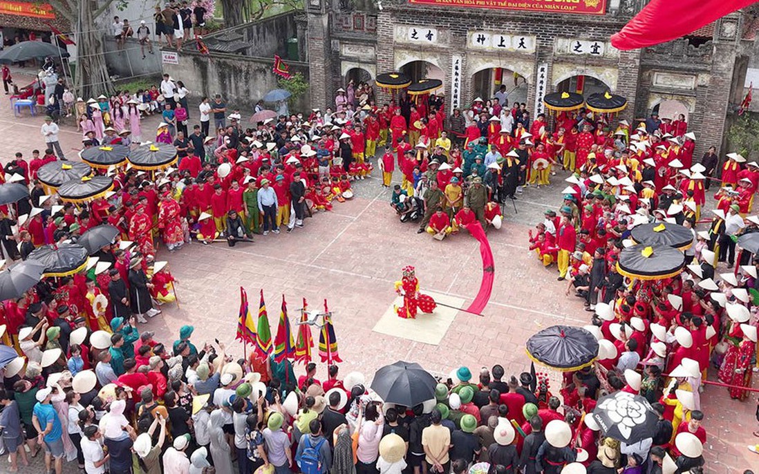 Giữ hồn Hội Gióng, xây lễ hội xanh và văn minh