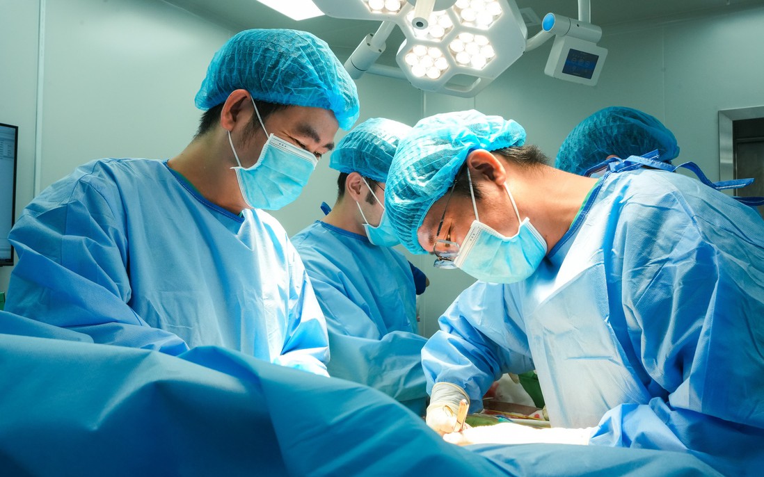 Em trai 29 tuổi hiến gan cứu anh