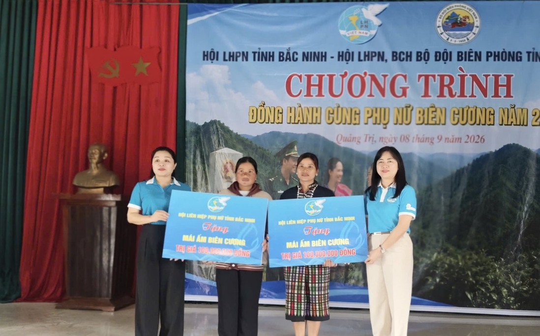 Hơn 360 triệu đồng tiếp sức phụ nữ, trẻ em vùng biên Đakrông