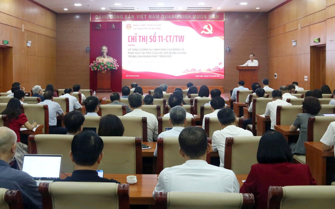 Đảng bộ MTTQ, các đoàn thể Trung ương quán triệt, đưa các quy định, chỉ thị mới của Đảng vào cuộc sống
