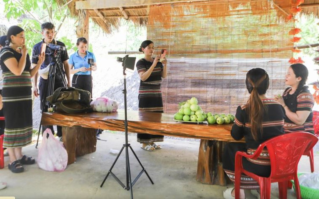 Chuyển đổi số tạo ra thu nhập, khách hàng và sinh kế bền vững cho phụ nữ khởi nghiệp