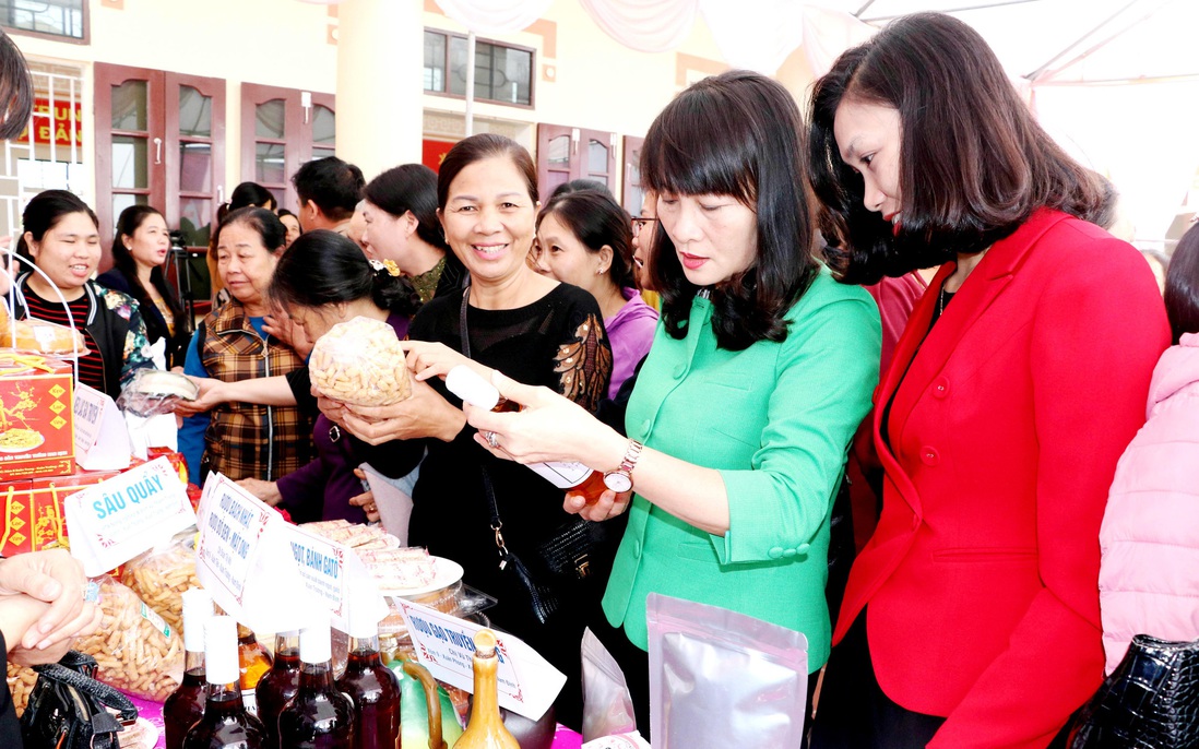 Truyền thông về an toàn vệ sinh thực phẩm cho hội viên phụ nữ Nam Định