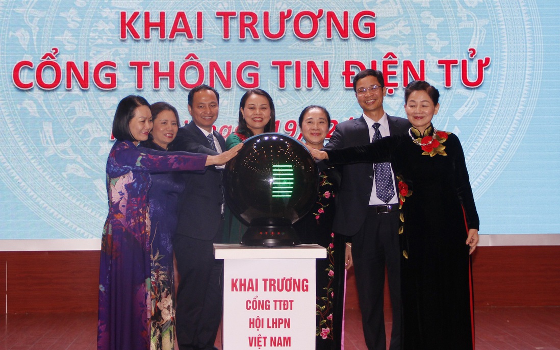 Khai trương Cổng Thông tin điện tử Hội LHPN Việt Nam