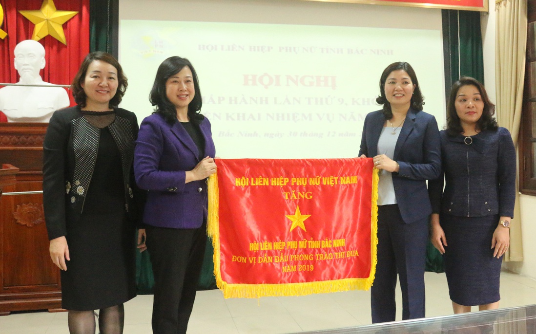 Hội LHPN tỉnh Bắc Ninh 3 năm liên tiếp được TƯ Hội LHPNVN tặng Cờ thi đua