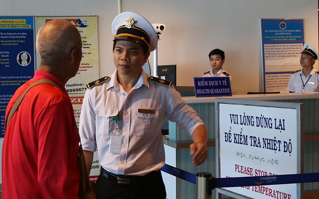 2 hành khách nhập cảnh vào Việt Nam phải cách ly nghi do Viêm phổi cấp
